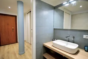 Stilfuld hyggelig og ny lejlighed, der for nylig blev renoveret med 4 personer i Milano - Image 4