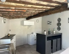 \"HUSET UNDER EJERNE\" MED GEMIDDELIG SVEMSPOOL MED DOBBELT POOL - Image 2