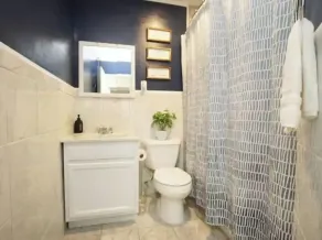 Spacious 3 bdrm Cincy home - Image 5