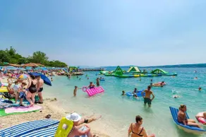 Holiday apartment with air conditioning and sea view - Image 2