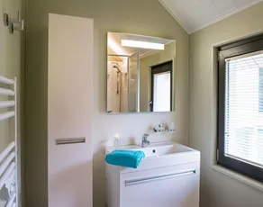 Elegant Villa for 8 Guests - Image 4