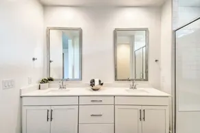 Brand new home  10 minutes from Westgate Where the Cardinals Arena - Image 2
