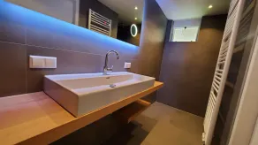 Luxuriöses Ferienhaus mit Terrassenüberdachung, WLAN, Gemeinschaftspool, E-Bikes - Image 2