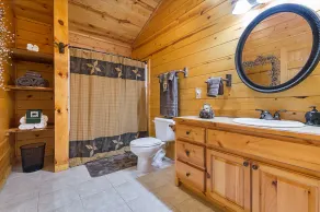 Luksus REALOG Cabin-Noisy Trout Creek-Great MTN / Valley Views-WIFI-FirePit-Arcade - Image 2