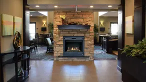 Cozy Suite | Daily Breakfast and Indoor Pool - Image 2