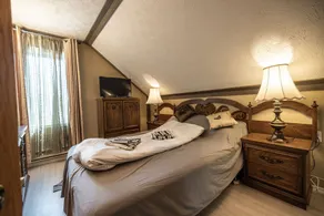Rustic Villa | 3 Bedrooms, Fireplace, Pet-Friendly & Near Lac Maskinongé - Image 4