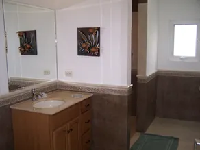 Spacieuse maison en bord de mer 4 chambres / 4 salles de bain-Très bien situé! - Image 2