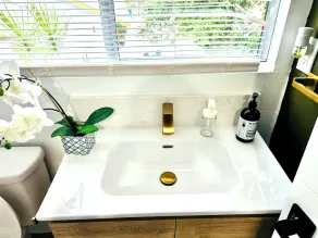 2 Bedroom City Apartment - Image 5
