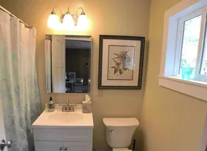 Applegate Riverside Retreat - Image 5