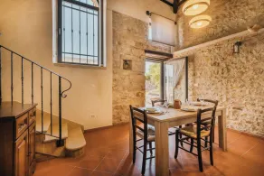 Newly renovarted 2 Bedroom small Villa with wirlpool, for 4 guests - Image 3