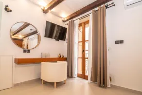CasaBene-Modern decorated house with indoor pool at Chania Old town - Image 3