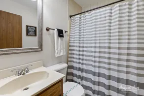 Rest like royalty with two king size beds, one queen bed and one queen air bed. - Image 4