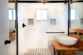 VOTED `HAPPIEST` & `MOST JOYFUL` Nash Condo + Pool - Image 5
