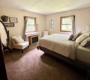 Cozy Cabin - Image 4