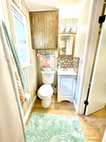Spacious Studio 8 minutes drive to Siesta Key and so much more! - Image 3