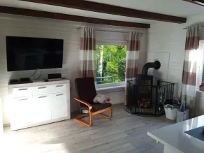 Idyllic holiday home on the forest and lake in Klingberg - Image 2
