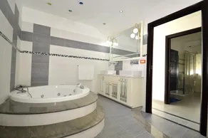 Villa \"White\" mit privatem Pool, Terrasse und WLAN - Image 4