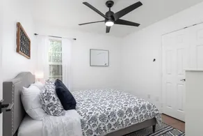 Newly remodeled home near Historic downtown - Image 4