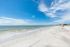# 331 Surf Song Resort: 1 BR / 1 BA 3. sal i Madeira Beach, 2 sovepladser - Image 5