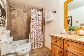 Aspens A1A: The Aspens- Great Deck with Mountain Views and Western Charm - Image 5