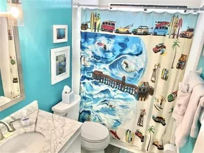 8 au 15 juin: 800 $ / semaine et 800 $. 00 / WK + TARIFS AOUT RÉSERVATIONS.  IL EST TEMPS DE RETARDER ET DE PROFITER DE VOTRE FAMILLE DANS CET APPAREIL BATIMENT 2BR / 2 BA RÉNOVÉ ET RÉVOLUTEMENT BAY # 262 SLEEPS 6 PET FRIENDLY (voir les exigences ci-de... - Image 5