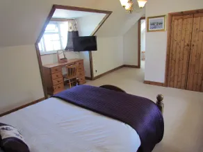 Cottage With Large Private Swimming Pool, WiFi,Views And Gardens - Image 5