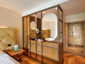 Double room 'Casanova' B&B - Amerika-Holzer Hotel Resort - Image 3