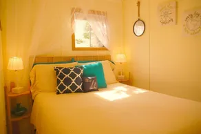 ||Chalets by Stanhope Beach- Adults only 1 or 2 bedroom - Image 5