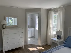Renovated Edgartown home with a heated pool and close to town/beach! - Image 4