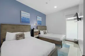Rustic wood-metal decoration with an Ocean view! - Image 5