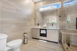 Luxury 4BR Retreat w/ Heated Pool + Free Car Rental – Near Miami & Beaches - Image 5