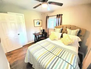 Charming Bungalow Minutes From Downtown Atlanta - Image 4