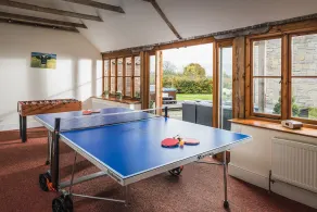 Stylishly renovated farmhouse with hot tub in rural Somerset - Image 2