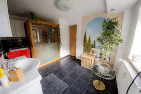 At the foot of the Alps ❖ 10 minutes from Salzburg ❖ Garden ❖ Sauna ❖ Home cinema - Image 4