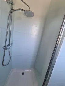 Spacious attic duplex - Image 4