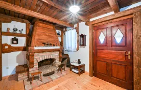 4 bedroom cozy home in Banscica - Image 3