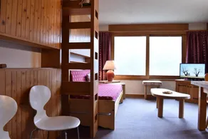 250 meters from the ski slope, ground floor, TV, 25 square meters, Méribel - Image 3
