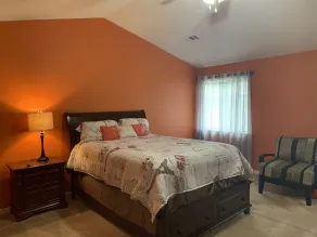 Cozy 3 Bedroom Home, Close to 3 Major Cities - Image 5