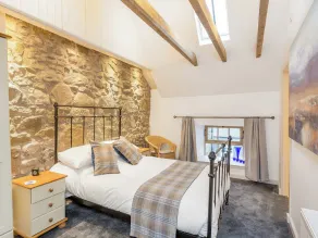 2 bedroom accommodation in Balerno, near Edinburgh - Image 4