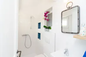 Beachfront Villa with Swimming Pool,Terrace and Sea view - Image 2