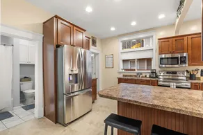 Prospect Delight - River Views, Historic Home, Walk To Town! - Image 4