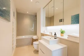 The View at Shoreline -  a holiday let by Bloom Stays that sleeps 4 guests  in 2 bedrooms - Image 4
