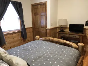 Hideaway in the Great North Woods - direct access to snowmobile trails - Image 5