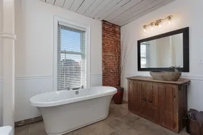 The Bloomfield House - Jul/Aug - 1 wk minimum stay - Image 2