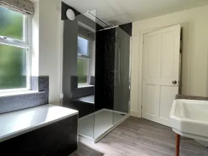 Fantastic Traditional yet Up-to-date Spacious Cottage Very Close to Edinburgh - Image 2