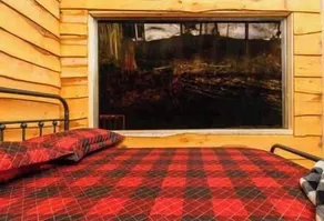 Sleeps 12| Private Bathroom |  Stunning Views - Image 3