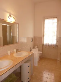 Elegant och fullt utrustade villa med pool - Image 2