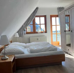 Dream location Mönchgut, Rügen, thatched vacation home surrounded by the sea - Image 5