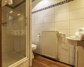 Beautiful waterfront house with heated indoor pool, sauna, terrace. - Image 2