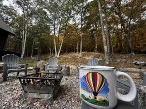 Family Lodge with hot tub, AC, minutes to Lake Placid and Hiking, Pet Friendly - Image 5